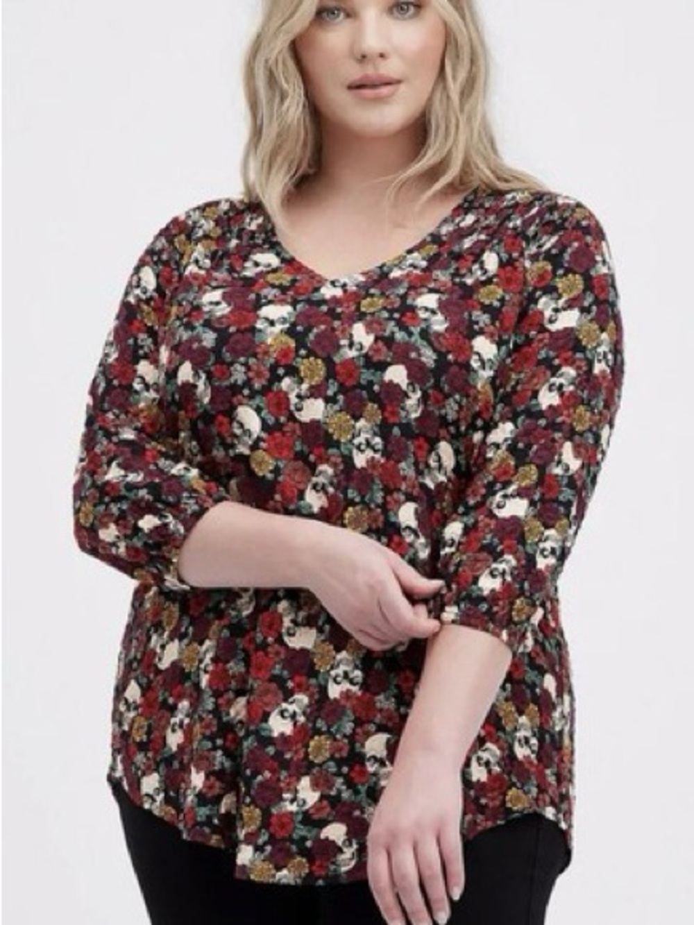 Torrid Blouse Size 1 Floral Skulls